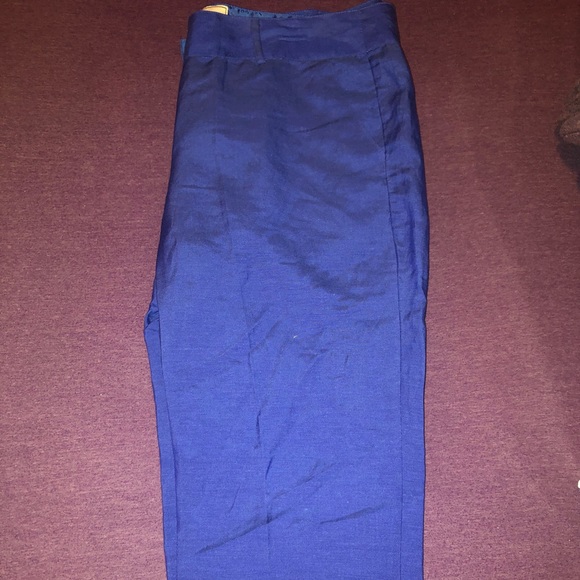 Linen Capri pants - Picture 3 of 4